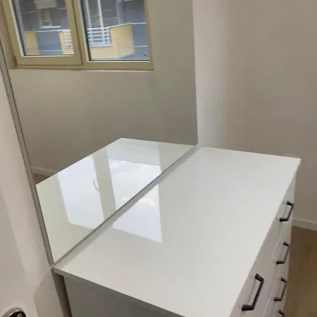 Aiginsflat Apartment
